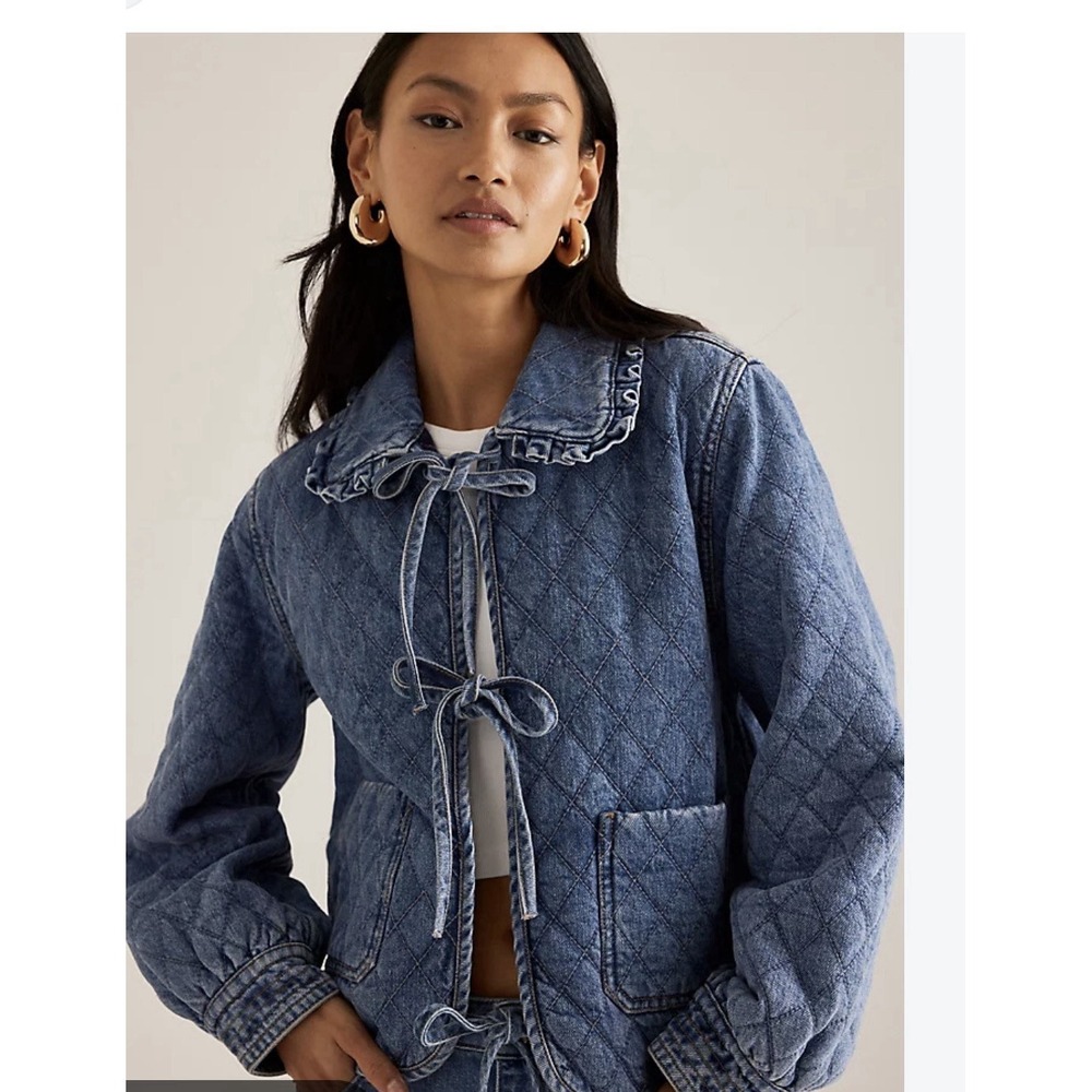 NWT Vero Moda Darcy Jacket Women size Small Denim Quilted Blue Bow Tie Front